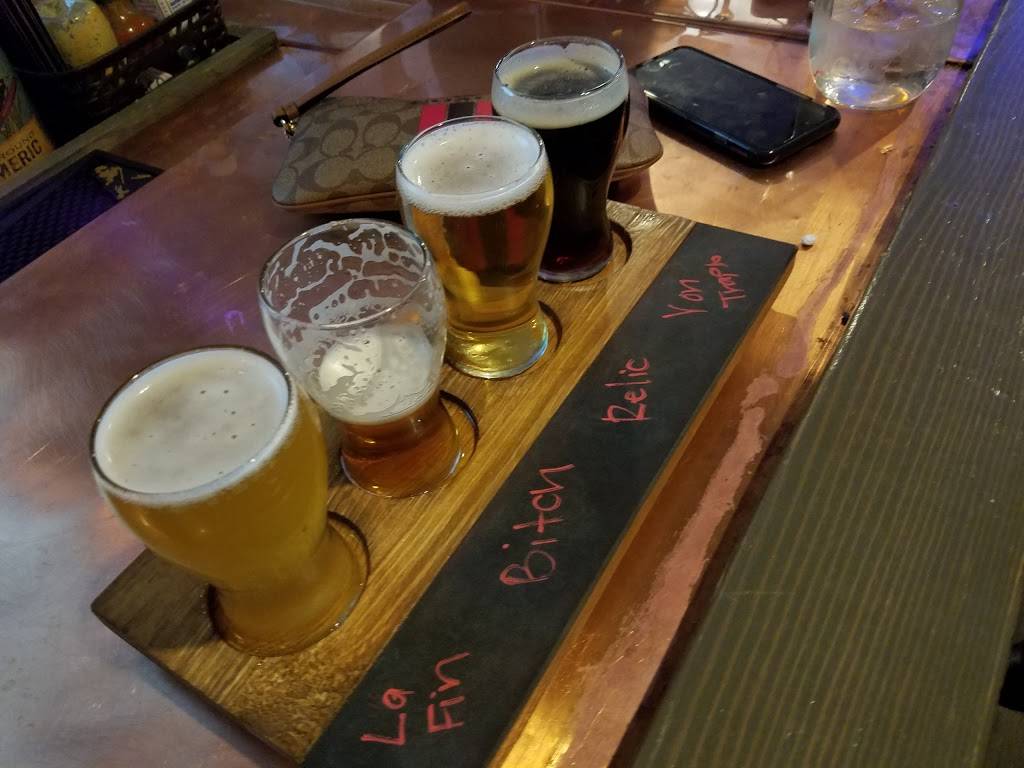 Icons Sports Bar & Grill | restaurant | 80 CT-39, New Fairfield, CT 06812, USA | 2033129700 OR +1 203-312-9700