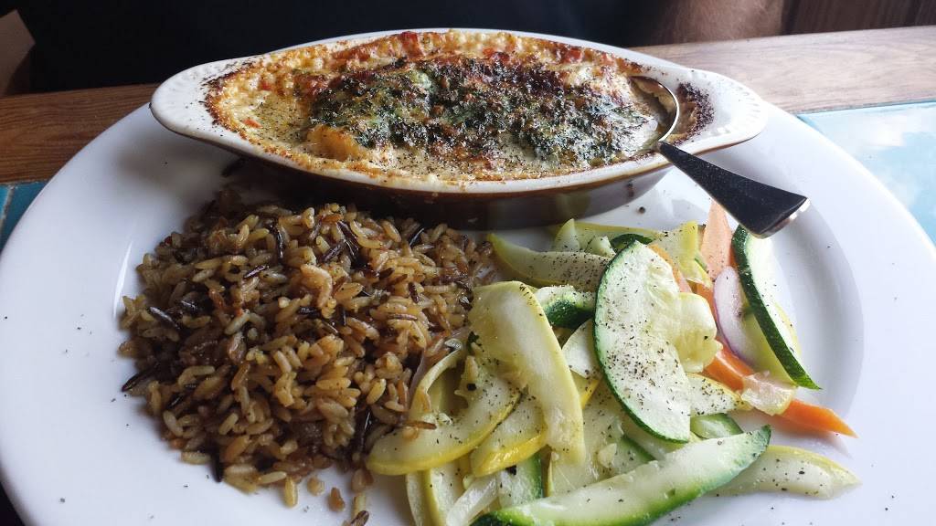 Pearls Saltwater Grille | restaurant | 7000 La Roche Ave, Savannah, GA 31406, USA | 9123528221 OR +1 912-352-8221