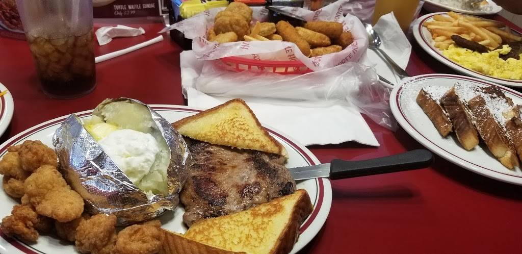 Huddle House | restaurant | 212 Springfield Ave, Newark, NJ 07103, USA | 9738021808 OR +1 973-802-1808