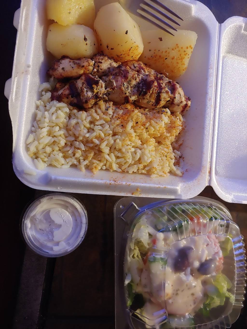 Souvlaki Fresh | restaurant | 6 Fairlawn Ave, Toronto, ON M5M 1S7, Canada | 6478350063 OR +1 647-835-0063