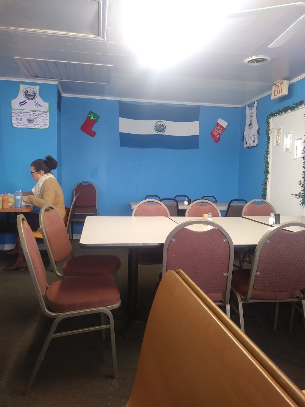 La Salvadoreña | restaurant | 498 S Knoxville Ave #440, Russellville, AR 72801, USA | 4795675516 OR +1 479-567-5516