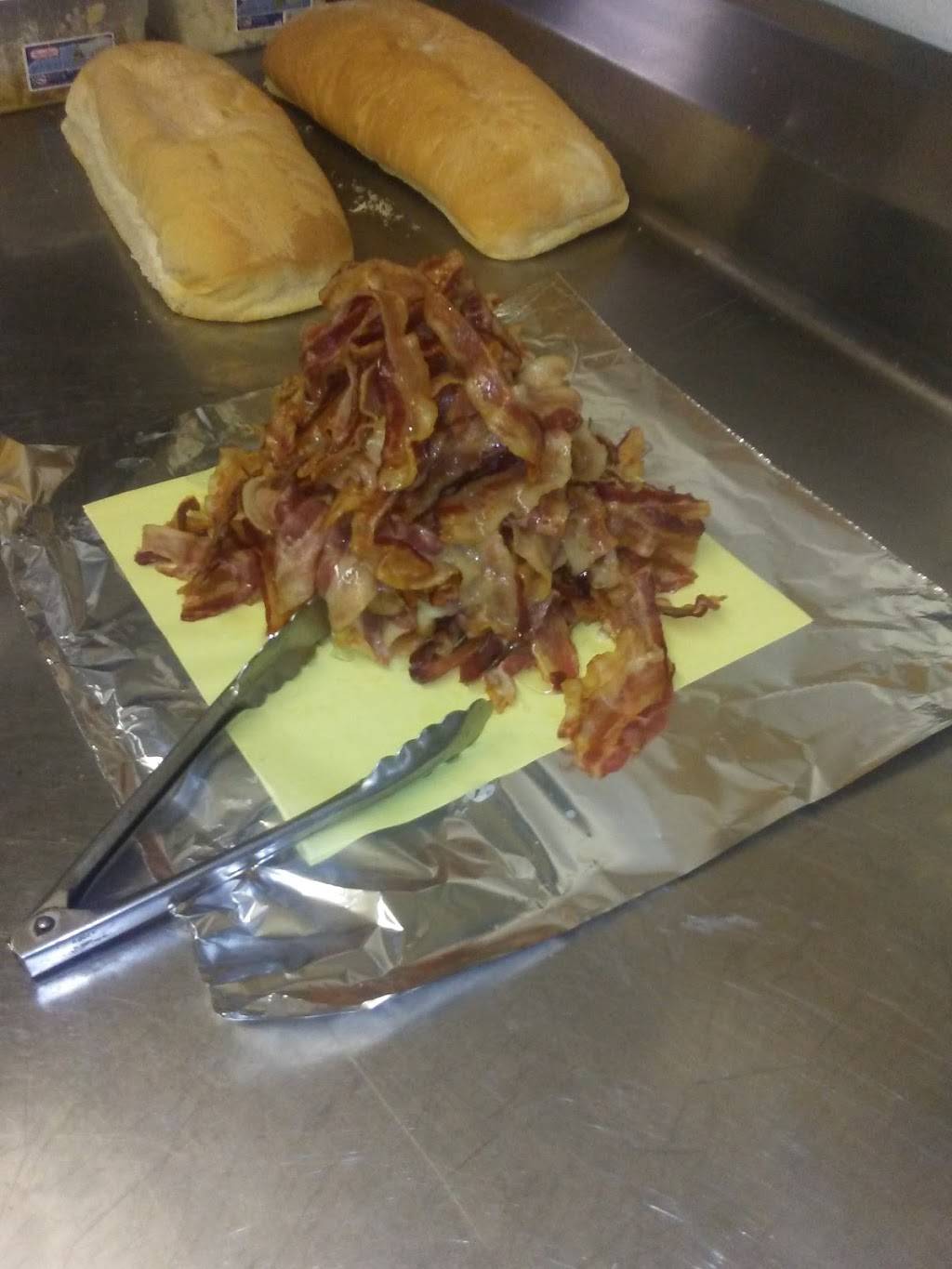 Zollies Restaurant | restaurant | 1100 N York St, Muskogee, OK 74403, USA | 9186834690 OR +1 918-683-4690