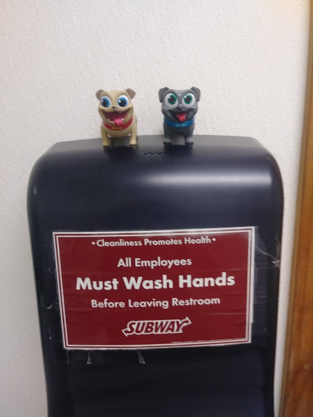 Subway | restaurant | 9501 Taylorsville Rd Space WS3, Louisville, KY 40299, USA | 5022671173 OR +1 502-267-1173