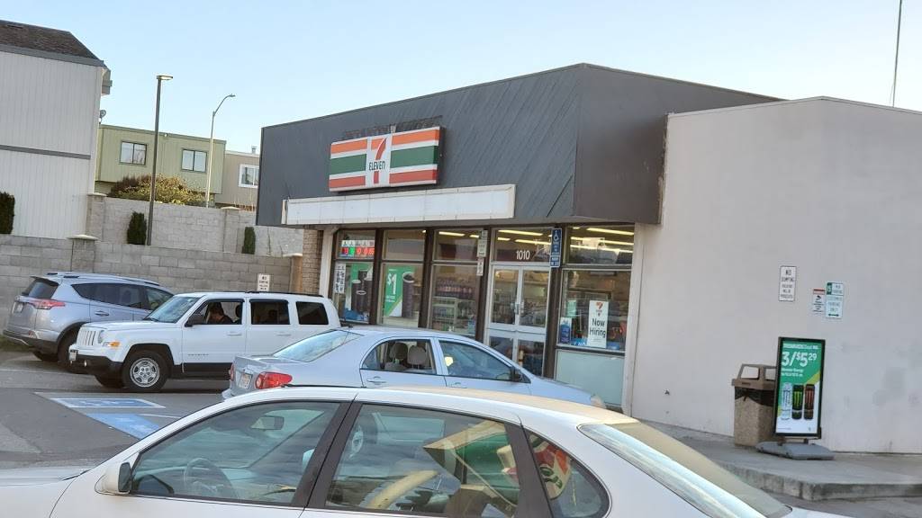 7-Eleven | bakery | 1010 Hillside Blvd, Daly City, CA 94014, USA | 6509941528 OR +1 650-994-1528