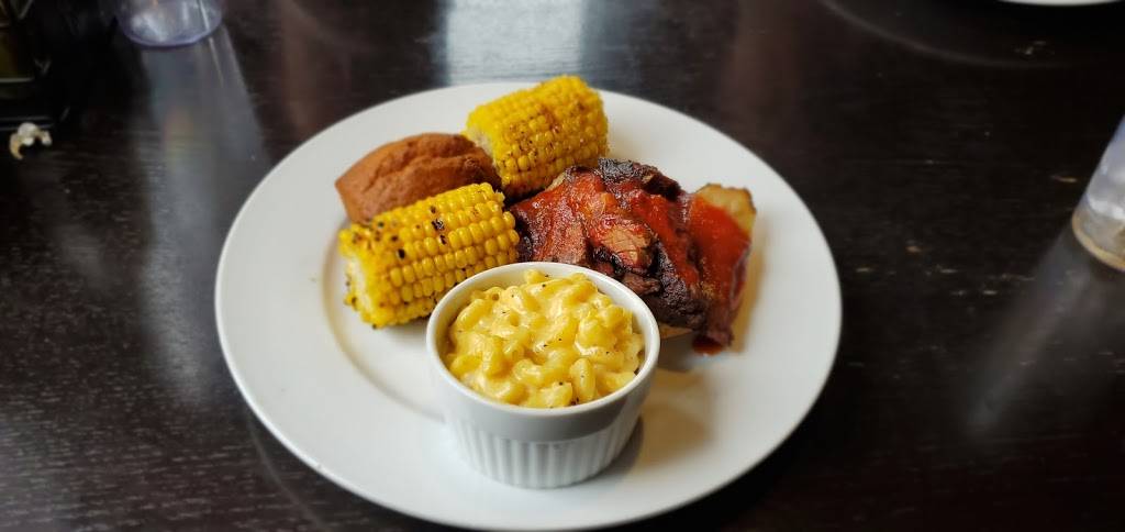 Q BBQ Public House | restaurant | 164 Beverly St, Cambridge, ON N1R 3Z5, Canada | 5197409860 OR +1 519-740-9860