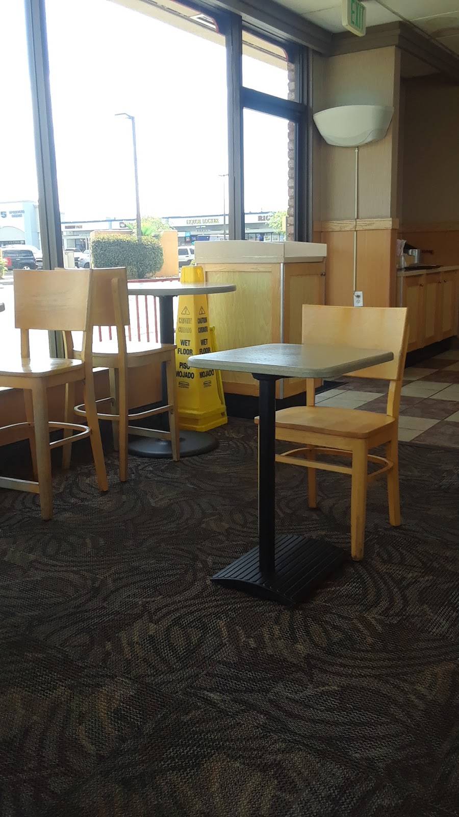 Wendys | restaurant | 1374 E Hatch Rd, Modesto, CA 95351, USA | 2095372128 OR +1 209-537-2128