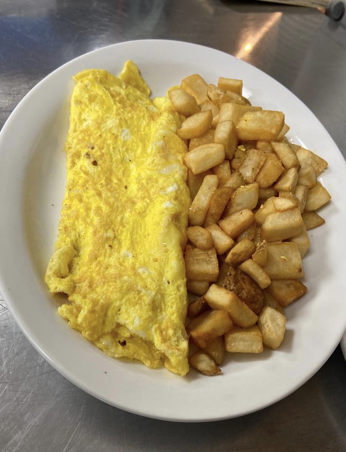 Clinton Family Restaurant | restaurant | 616 W Van Buren St, Clinton, IL 61727, USA | 2175700289 OR +1 217-570-0289