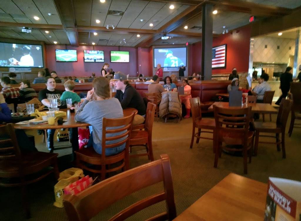 Champps | restaurant | 819 Eastview Mall, Victor, NY 14564, USA | 5852233310 OR +1 585-223-3310