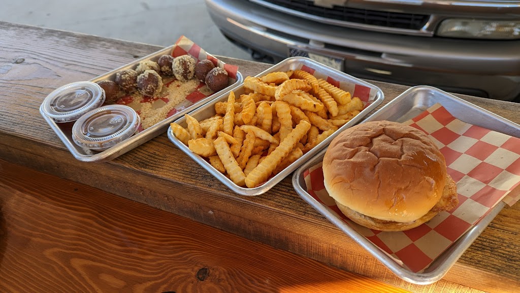 BirdHouse | restaurant | 707 N Navajo Dr, Page, AZ 86040, USA | 9286454087 OR +1 928-645-4087