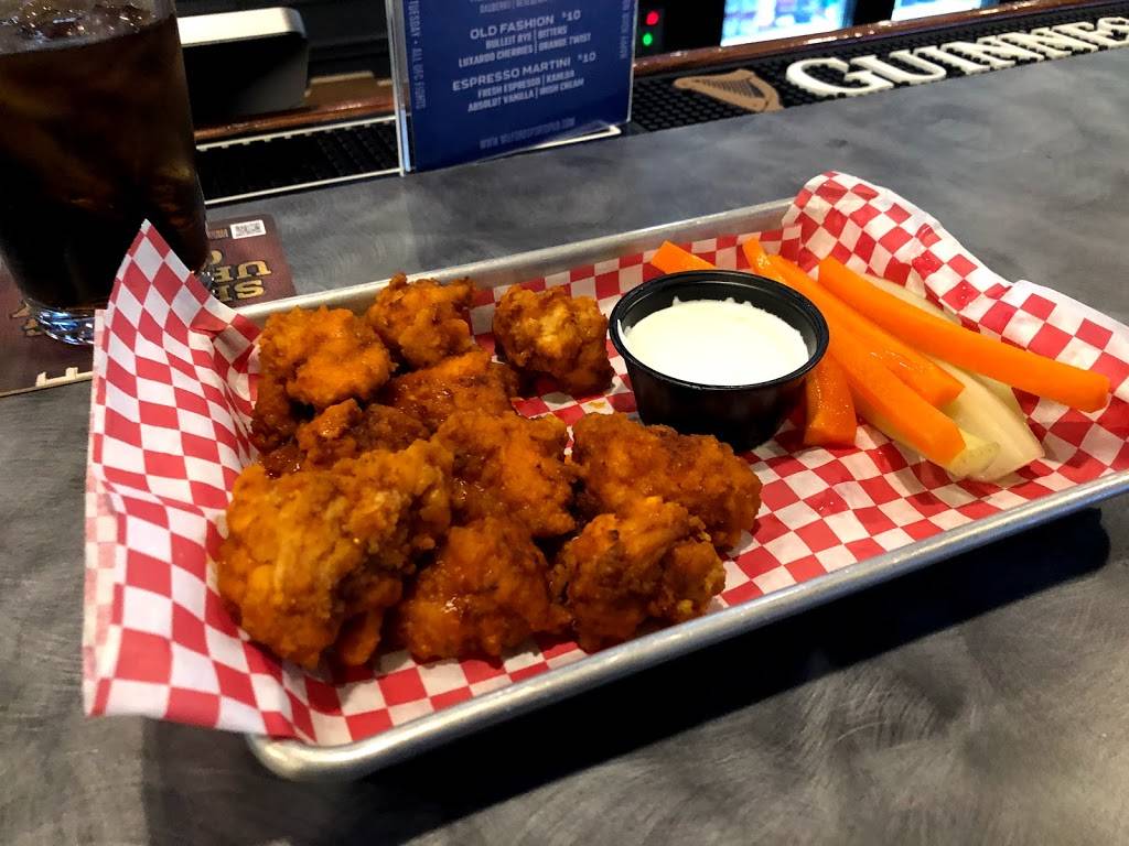 Milford Sports Pub & Grill | restaurant | 290 Old Gate Ln, Milford, CT 06460, USA | 2032522550 OR +1 203-252-2550