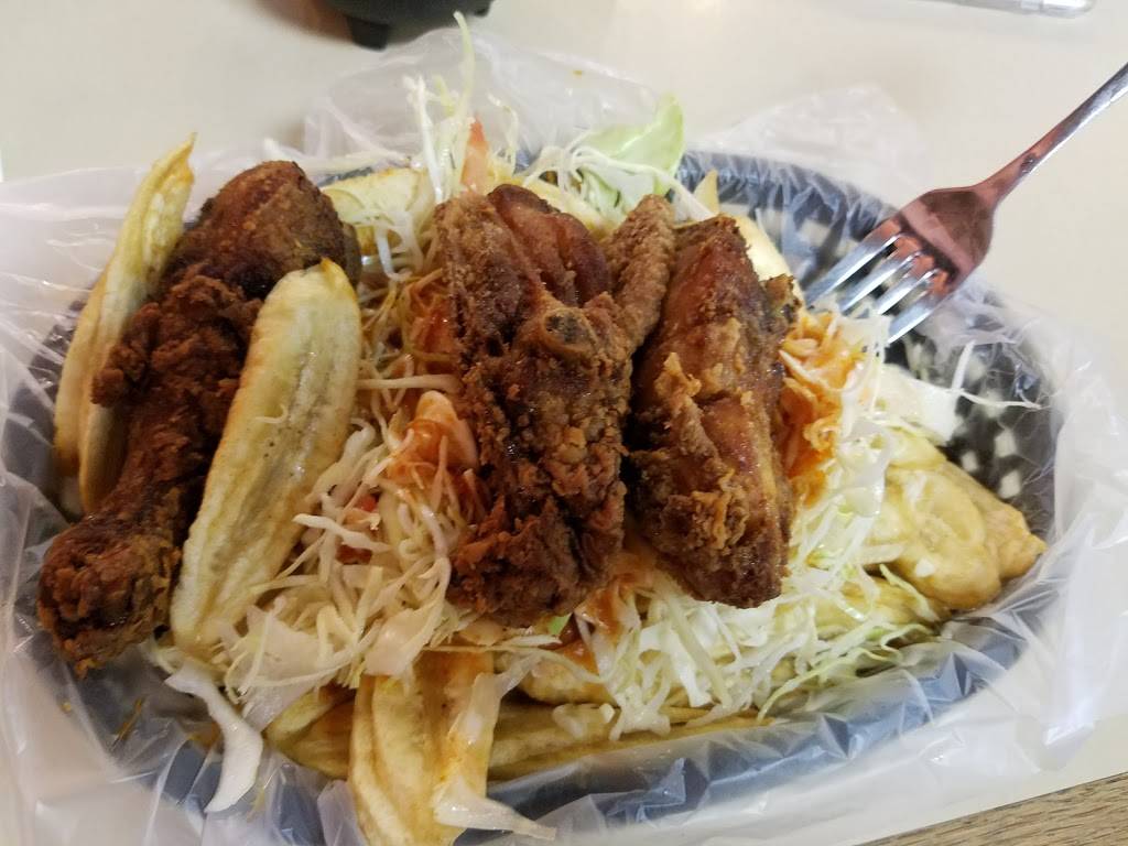 Hall Plaza | shopping mall | 4701 W Diversey Ave, Chicago, IL 60639, USA | 7737364100 OR +1 773-736-4100