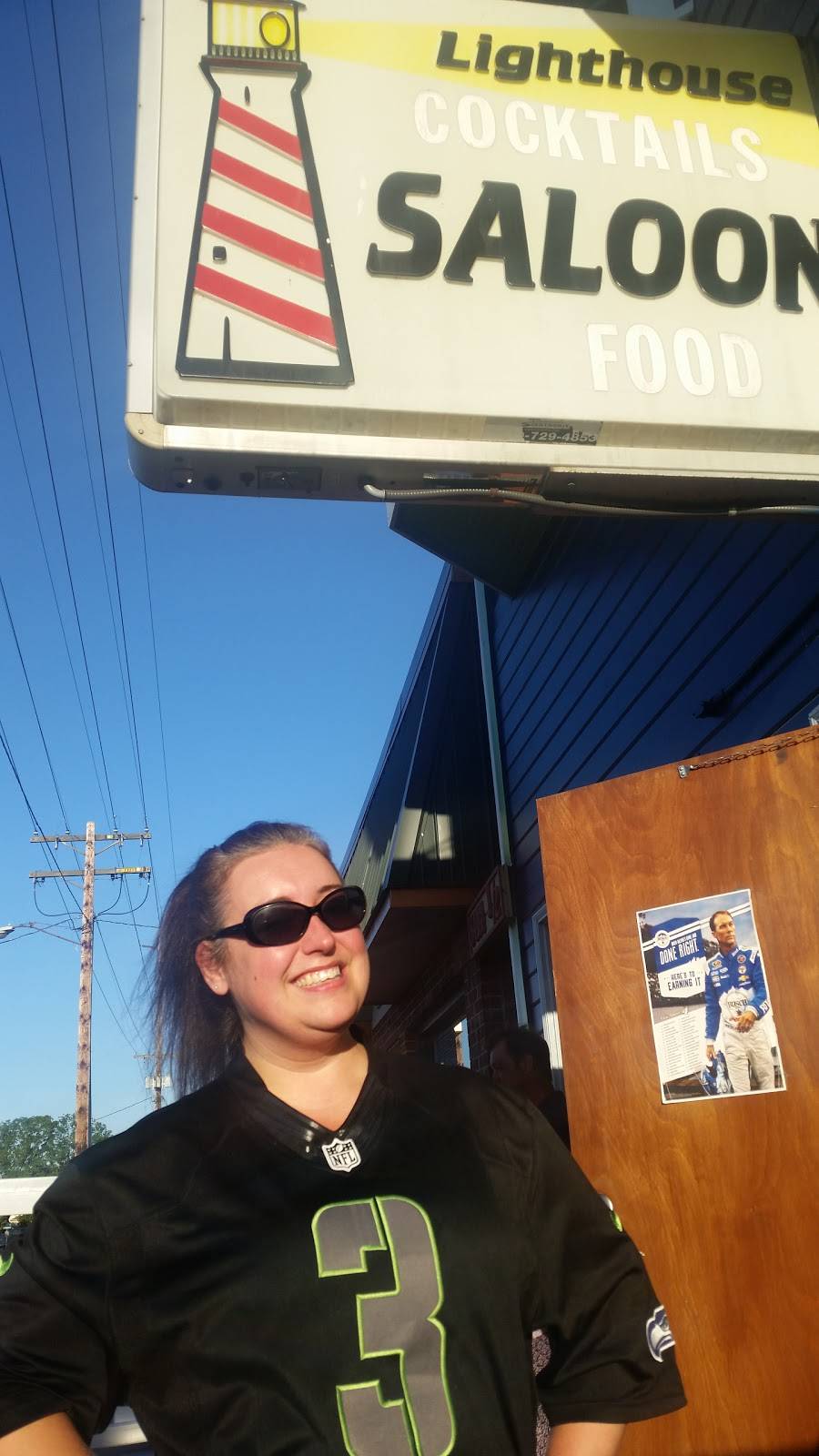 The Lighthouse Saloon | restaurant | 3414 Everett Ave, Everett, WA 98201, USA | 4252522854 OR +1 425-252-2854