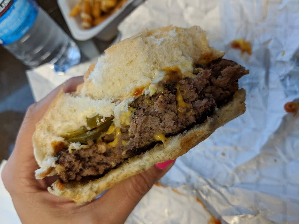 Super Burger | restaurant | 3327 Lake Shore Blvd W, Etobicoke, ON M8W 1N1, Canada | 4168502479 OR +1 416-850-2479