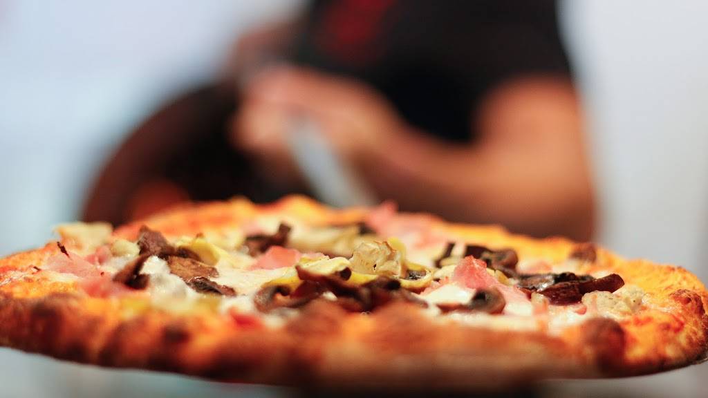 Piola Memorial | restaurant | 1415 S Voss Rd STE 135, Houston, TX 77057, USA | 8326685436 OR +1 832-668-5436