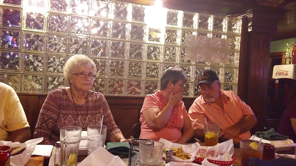 Miss Annies Beer Garden | restaurant | 3926 US-43, St Joseph, TN 38481, USA | 9318454949 OR +1 931-845-4949