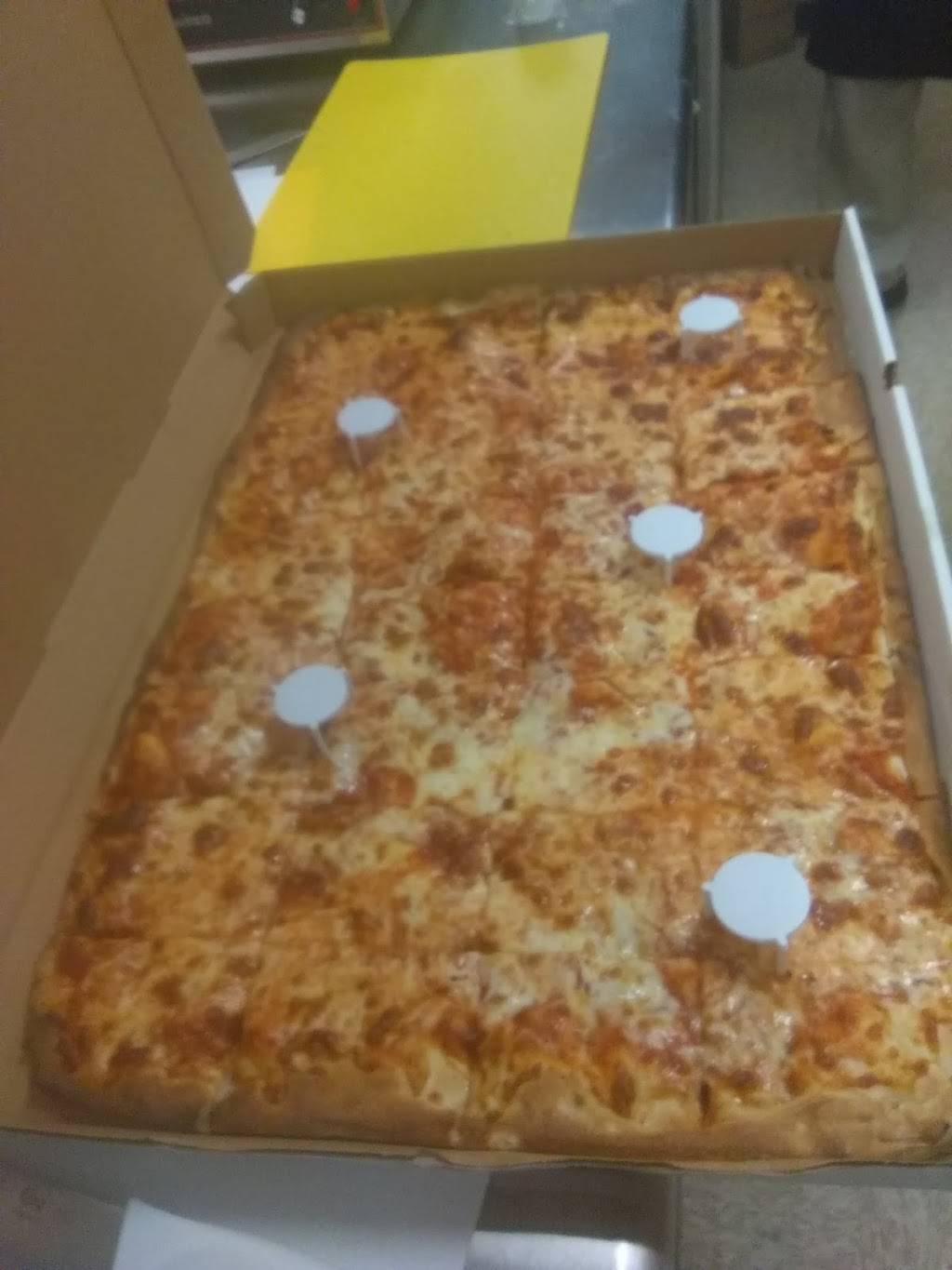 Village Pizza | restaurant | 991 S Main St, Plantsville, CT 06479, USA | 8606200022 OR +1 860-620-0022