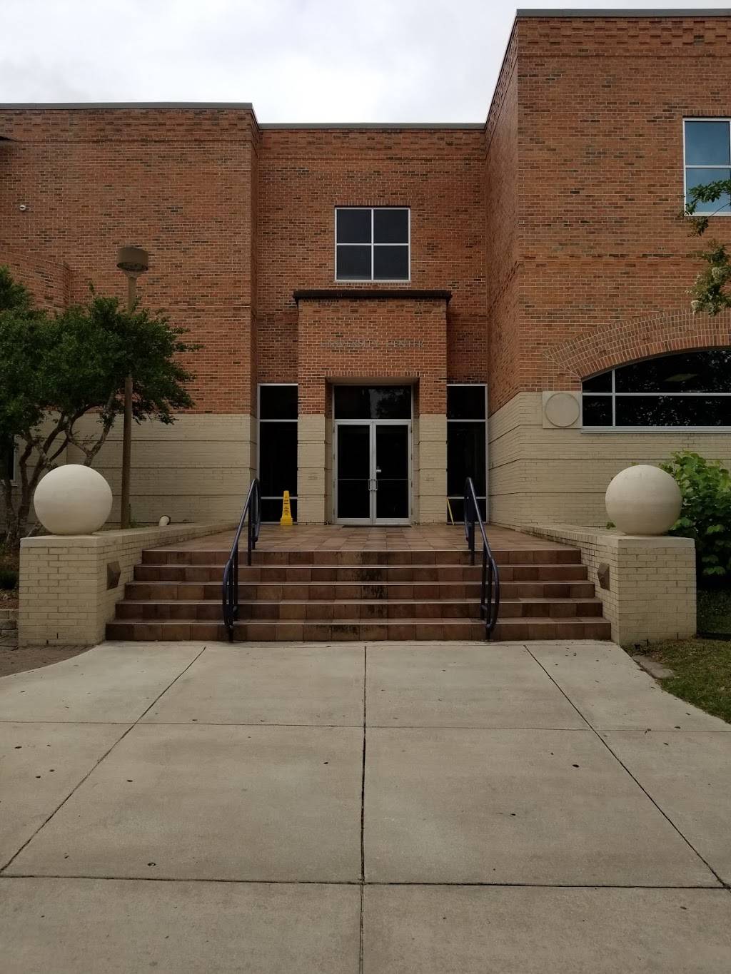 Chick-fil-A | restaurant | 1 Camino Santa Maria, San Antonio, TX 78228, USA | 2104363750 OR +1 210-436-3750