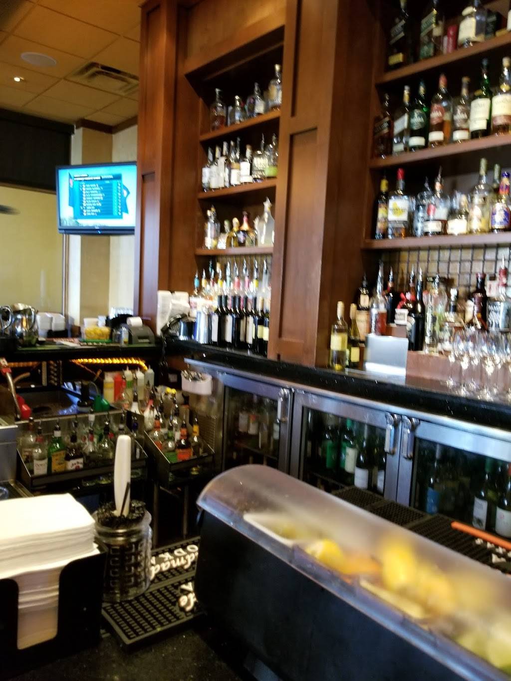 Village Tavern | restaurant | 1880 N Congress Ave #170, Boynton Beach, FL 33426, USA | 5618530280 OR +1 561-853-0280