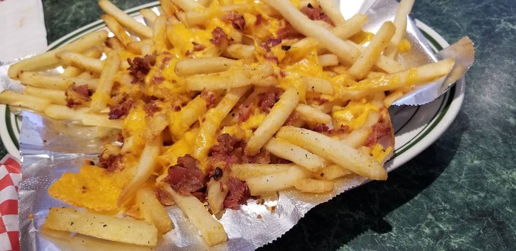 DiCarlos Italian Cafe | restaurant | 1082, Marine Corps Air Ground Combat Center Twentynine Palms, Twentynine Palms, CA 92278, USA | 7608307904 OR +1 760-830-7904