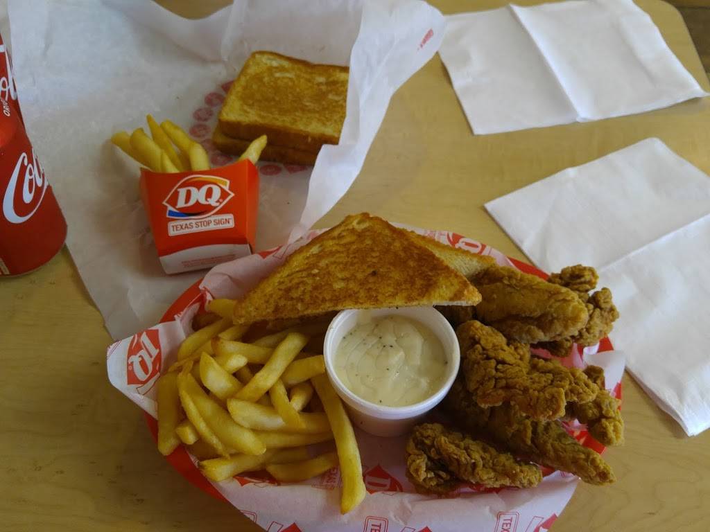 Dairy Queen Store | restaurant | 207 N Moody St, Victoria, TX 77901, USA | 3615782996 OR +1 361-578-2996