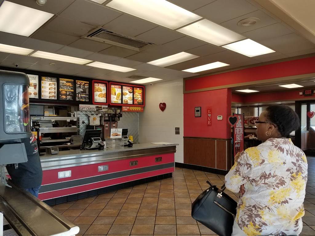 Hardees | restaurant | 301 E Burleigh Blvd, Tavares, FL 32778, USA | 3526092909 OR +1 352-609-2909