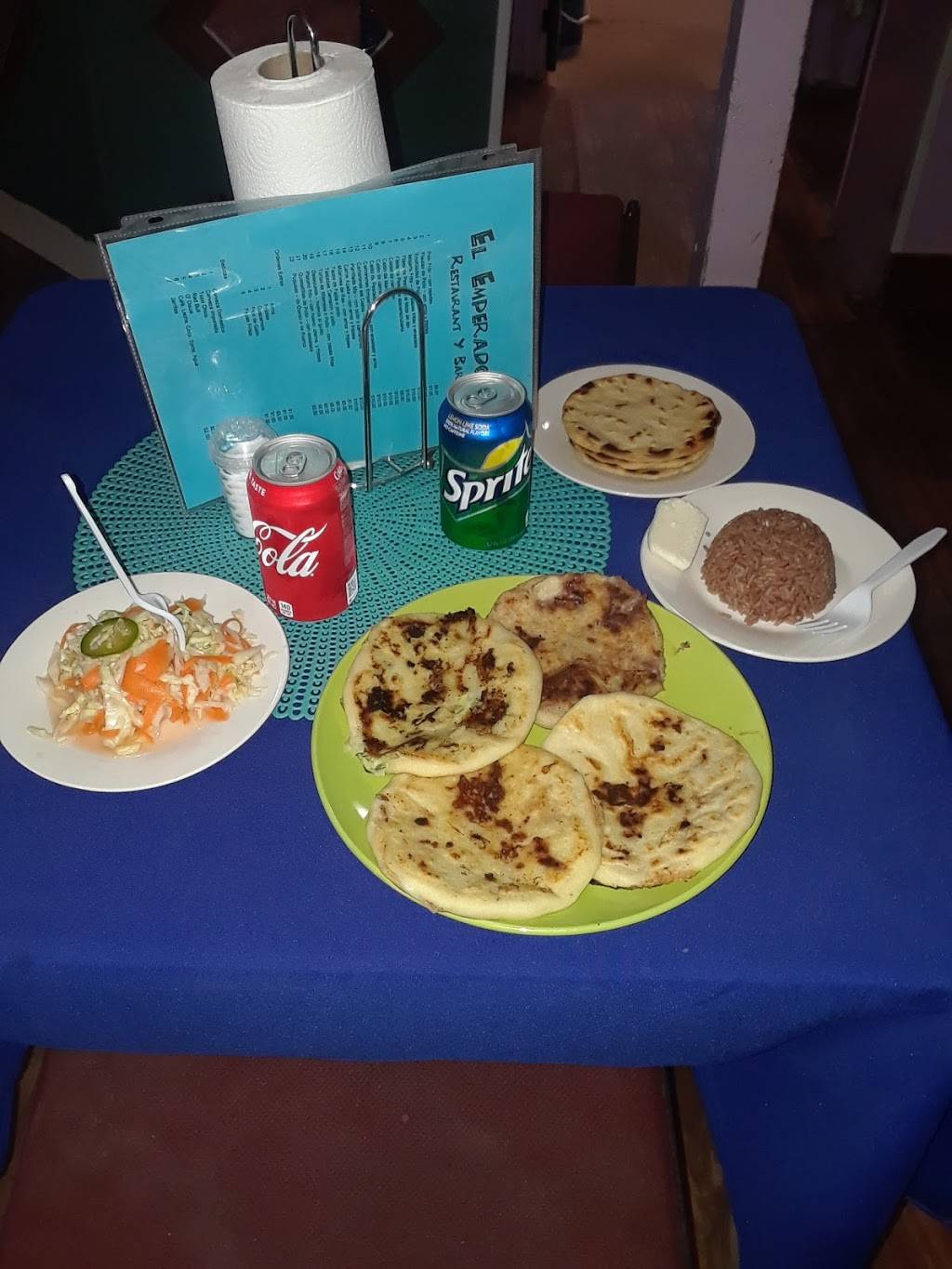 Pupuseria Y Bar El Emperador | restaurant | 10229 Harry Hines Blvd, Dallas, TX 75220, USA | 2148597942 OR +1 214-859-7942