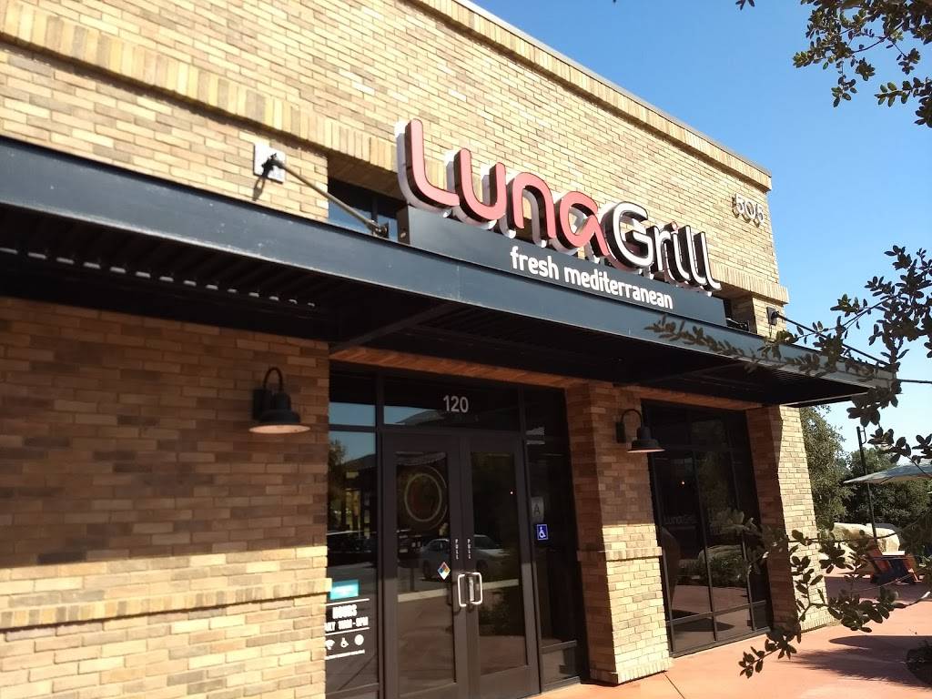 Luna Grill | restaurant | 505 N Eureka St #120, Redlands, CA 92374, USA | 9095008383 OR +1 909-500-8383