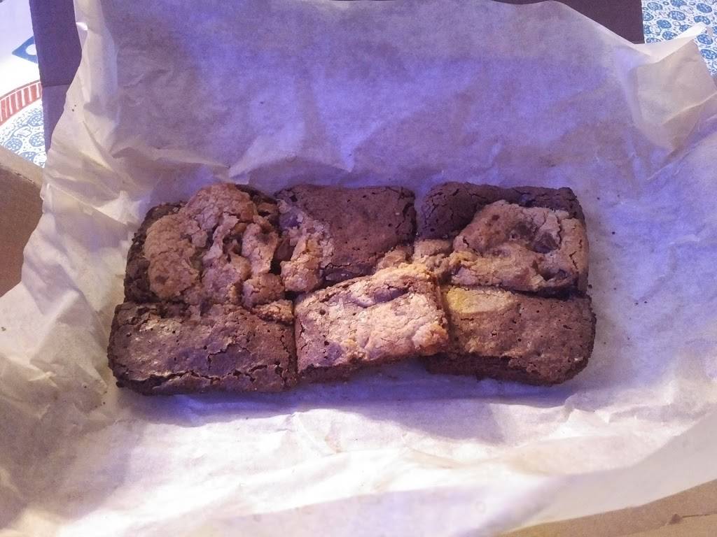 Dominos Pizza | meal delivery | 182 Wilson Ave, North York, ON M5M 4N7, Canada | 6474937300 OR +1 647-493-7300