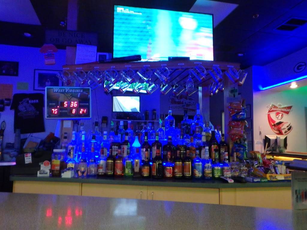 The Rock Sportsbar | restaurant | 2573 Williamsport Pike, Martinsburg, WV 25401, USA | 3042635558 OR +1 304-263-5558