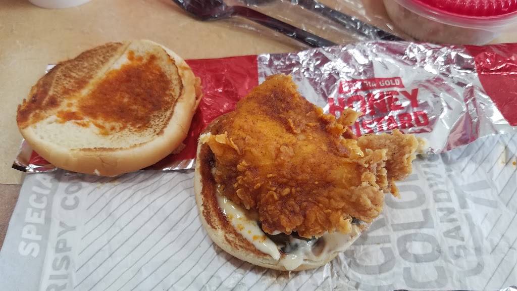 KFC | restaurant | 3300 N Nob Hill Rd, Sunrise, FL 33351, USA | 9545781910 OR +1 954-578-1910