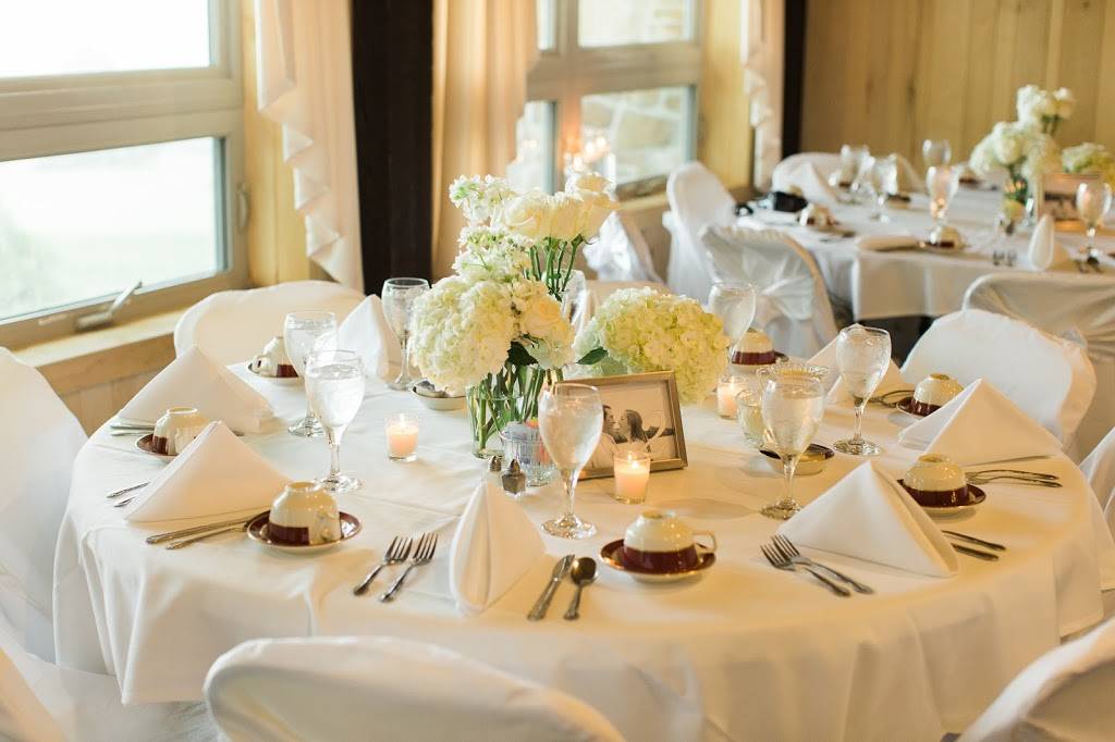 The Lodge at Indian Lake | restaurant | 700 S Shore Trail, Central City, PA 15926, USA | 8147544975 OR +1 814-754-4975