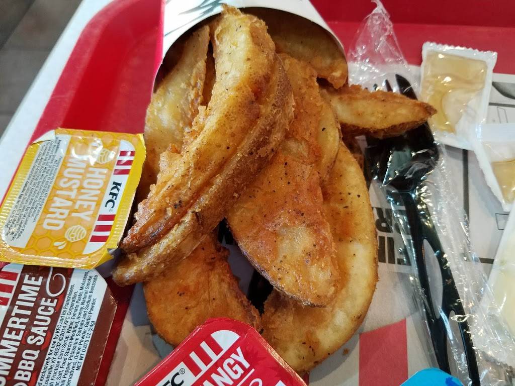 KFC | restaurant | 333 Monte Vista Dr, Dinuba, CA 93618, USA | 5595912462 OR +1 559-591-2462