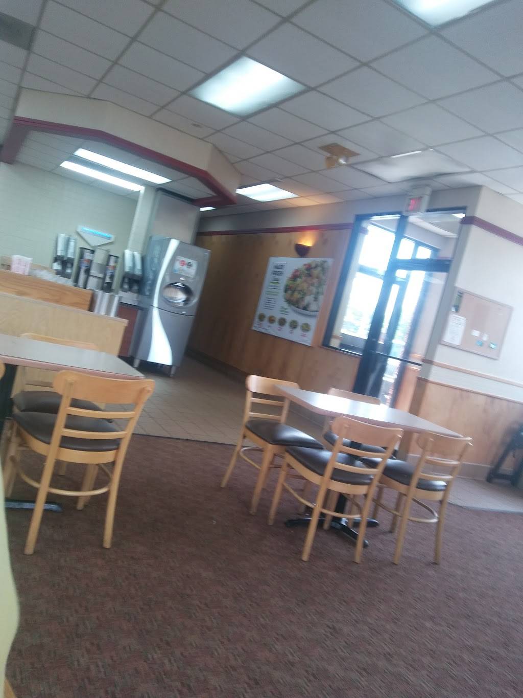 Wendys | restaurant | 1001 Flagship Dr, Kingsport, TN 37663, USA | 4233231708 OR +1 423-323-1708