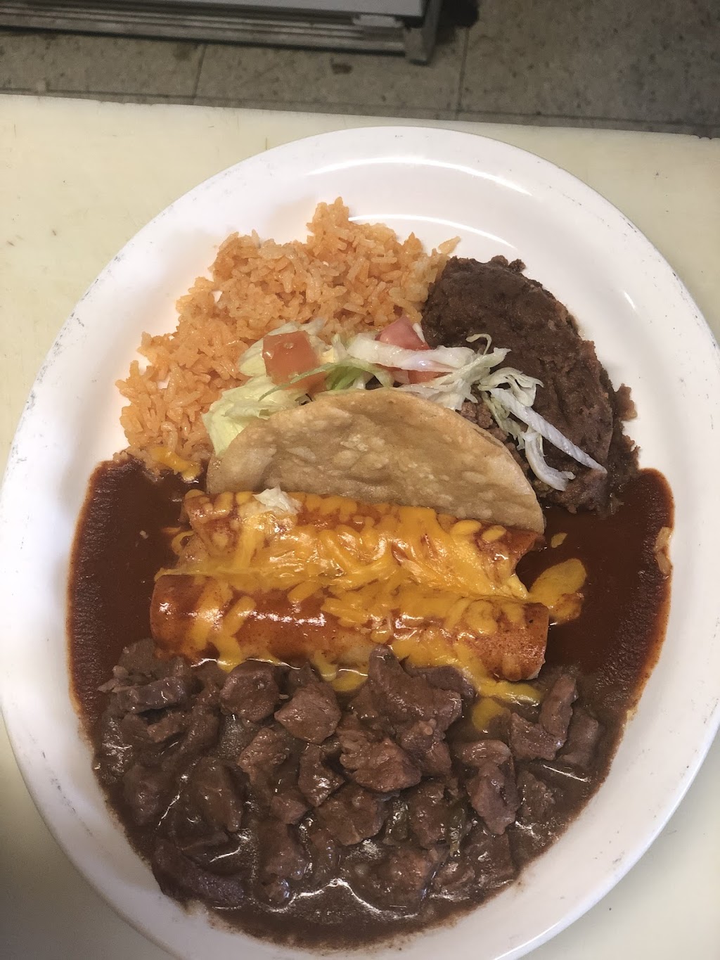 La Palmita Restaurant | restaurant | 2135 El Indio Hwy #5455, Eagle Pass, TX 78852, USA | 8307581516 OR +1 830-758-1516