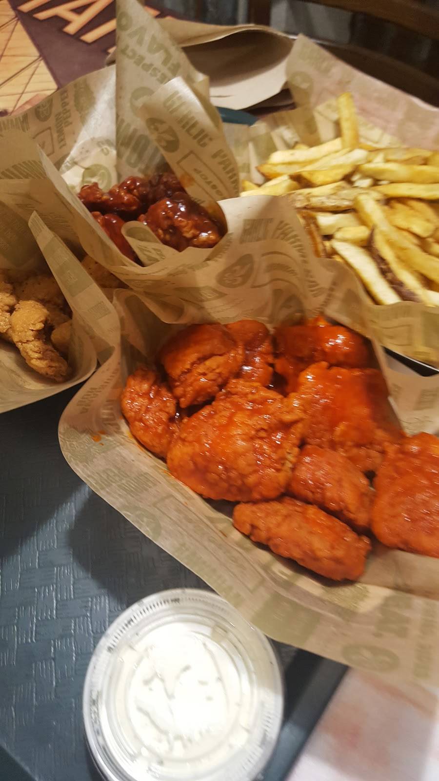 Wingstop | restaurant | 18547 Soledad Canyon Rd, Santa Clarita, CA 91351, USA | 6612519700 OR +1 661-251-9700