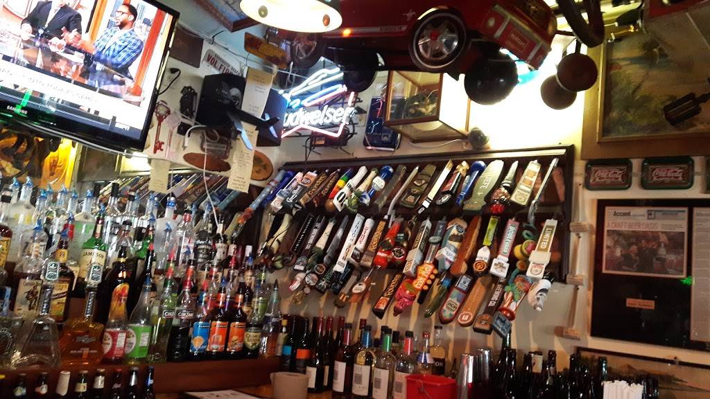 Dixie Grill & Brewery | restaurant | 5101 S Dixie Hwy, West Palm Beach, FL 33405, USA | 5615863189 OR +1 561-586-3189