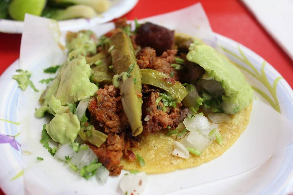 Tacos El Gordo | restaurant | 689 H St, Chula Vista, CA 91910, USA | 6192070144 OR +1 619-207-0144