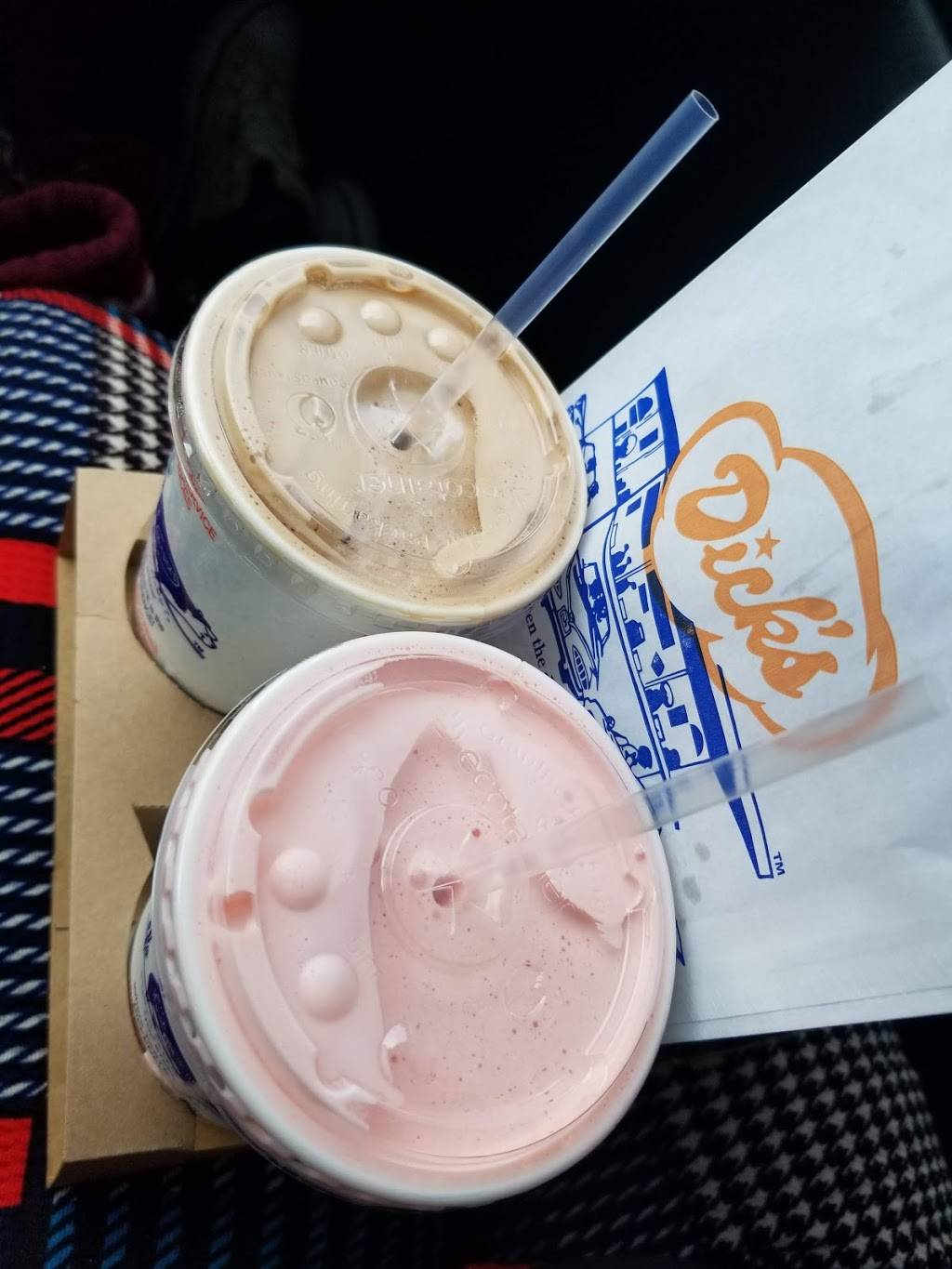 Dicks Drive-In | restaurant | 24220 Pacific Hwy S, Kent, WA 98032, USA | 2063045025 OR +1 206-304-5025