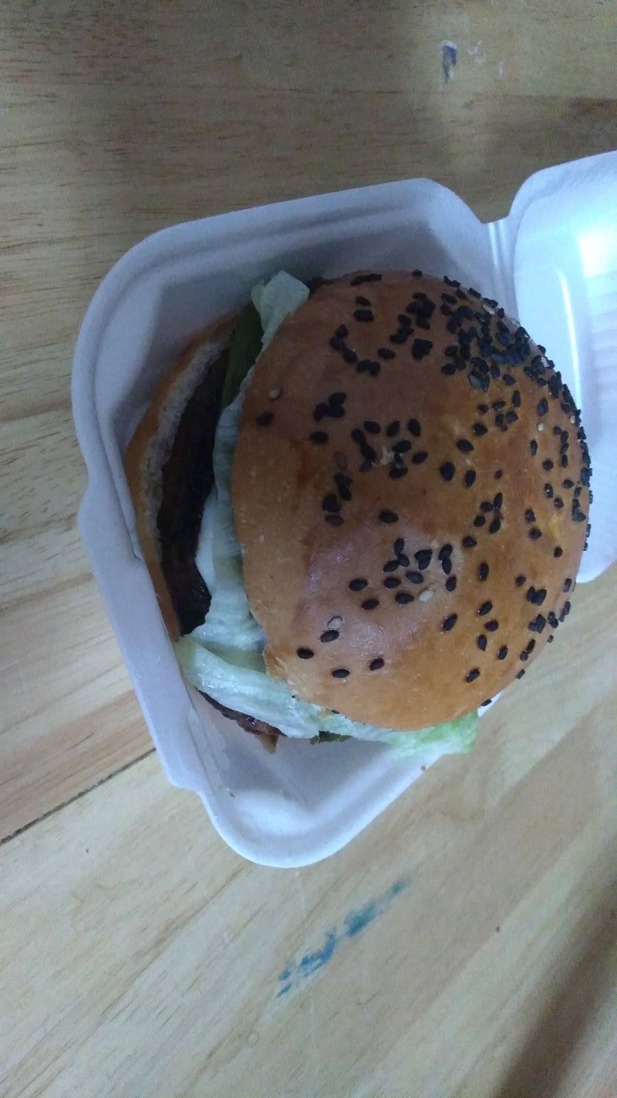 Bayos burger | restaurant | Av Mexico 1706, Buenaventura, 22880 Ensenada, B.C., Mexico | 016461207153 OR +52 646 120 7153