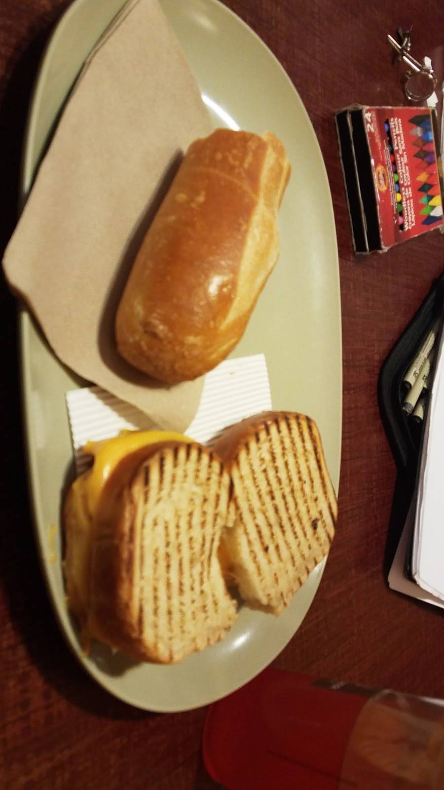 Five Guys | meal takeaway | Stoakley Rd, Prince Frederick, MD 20678, USA | 4434864200 OR +1 443-486-4200