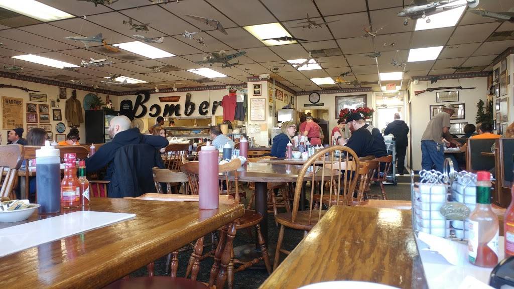 Bomber Restaurant | restaurant | 306 E Michigan Ave, Ypsilanti, MI 48198, USA | 7344820550 OR +1 734-482-0550