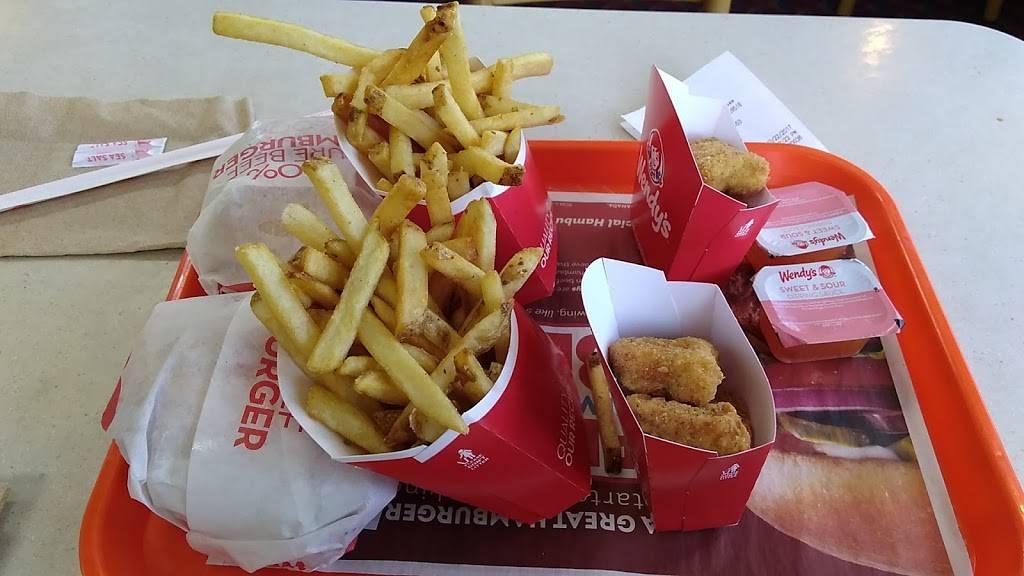 Wendys | restaurant | 4 Stillwater Ave, Orono, ME 04473, USA | 2078271637 OR +1 207-827-1637