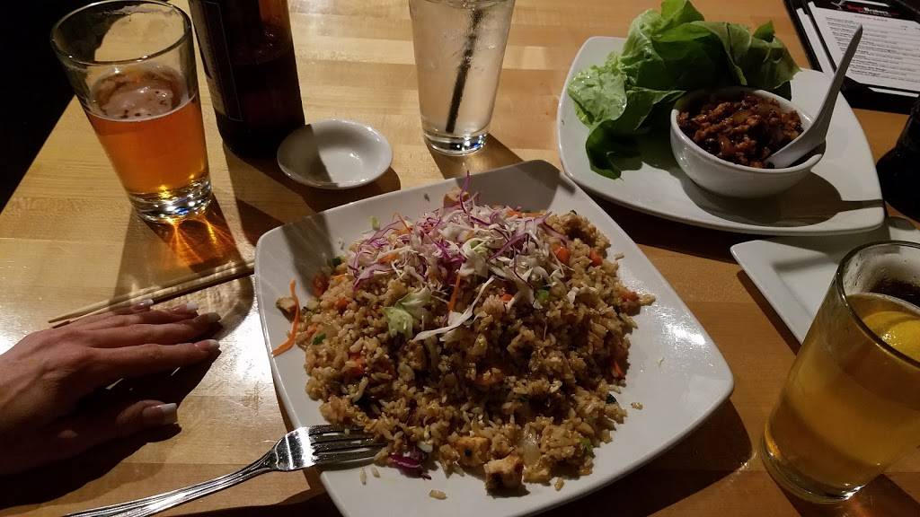 Sushi Brokers Arcadia | restaurant | 4419 E Indian School Rd, Phoenix, AZ 85018, USA | 4805155000 OR +1 480-515-5000