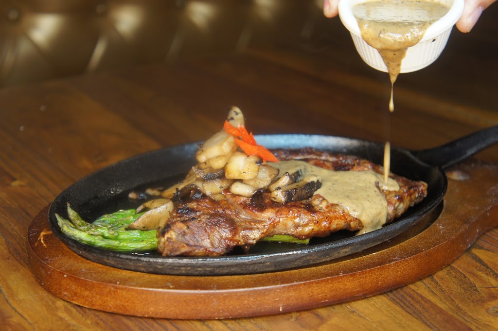 Karamelo | restaurant | 141 Nagle Ave, New York, NY 10040, USA | 9172612768 OR +1 917-261-2768