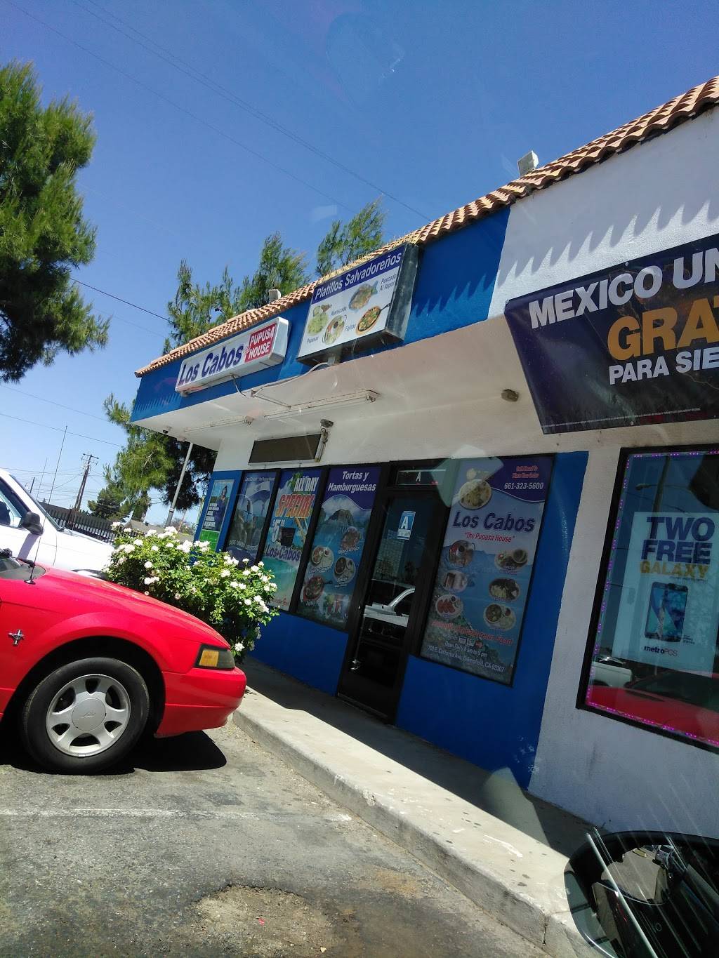 Los Cabos the Pupusa House#1 | restaurant | 700 E California Ave, Bakersfield, CA 93307, USA | 6613235600 OR +1 661-323-5600