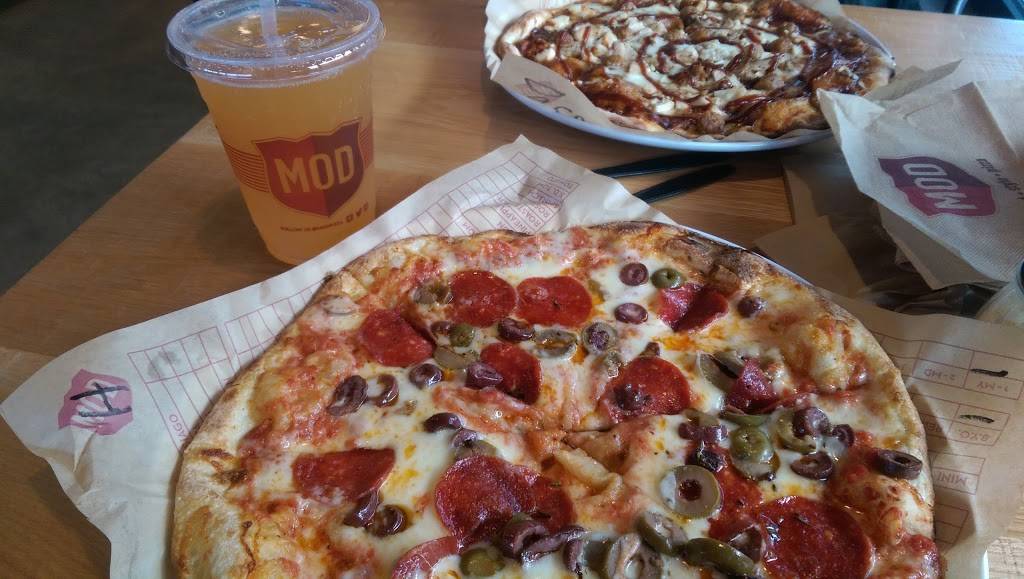 MOD Pizza | restaurant | 5530 W Touhy Ave, Skokie, IL 60077, USA | 8479838025 OR +1 847-983-8025
