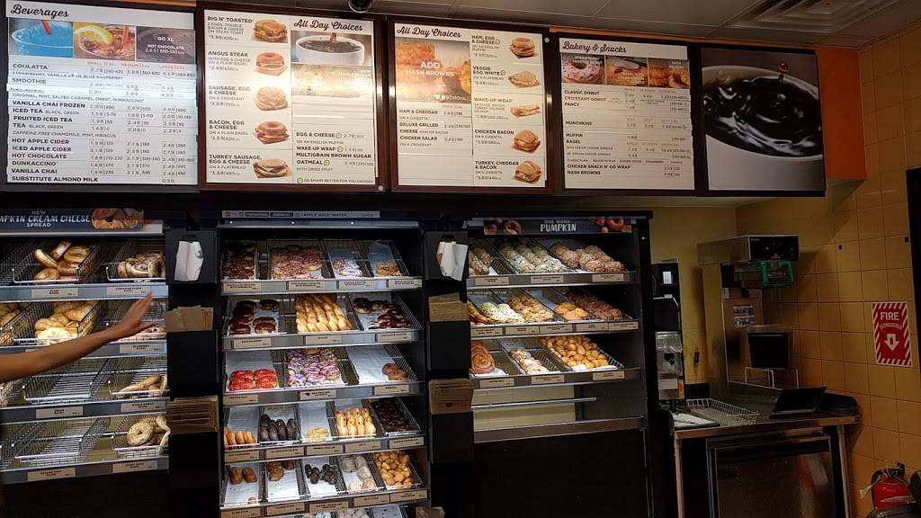 Dunkin | bakery | 124 Turnpike Rd, Westborough, MA 01581, USA | 5083665784 OR +1 508-366-5784