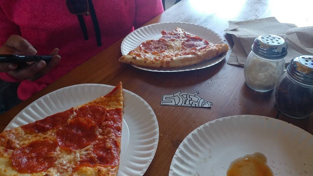 Gustinos Lakeside Pizzeria | restaurant | Ten Mile Cir, Copper Mountain, CO 80443, USA | 9709683222 OR +1 970-968-3222