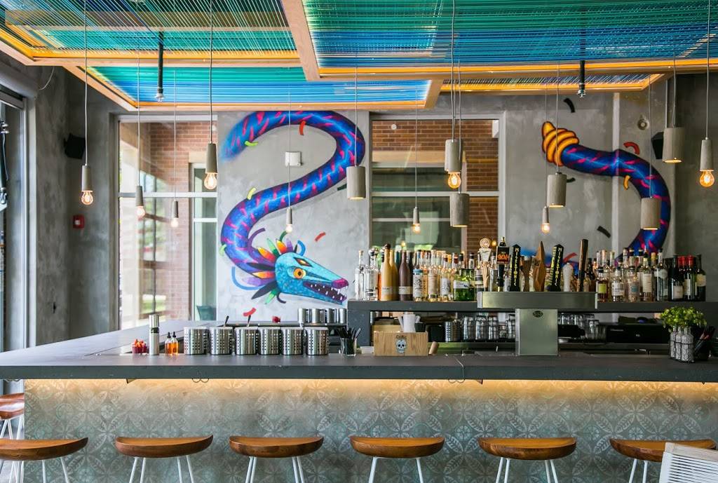 Quiubo | restaurant | 120 Water St suite 122, Naperville, IL 60540, USA | 3317022711 OR +1 331-702-2711