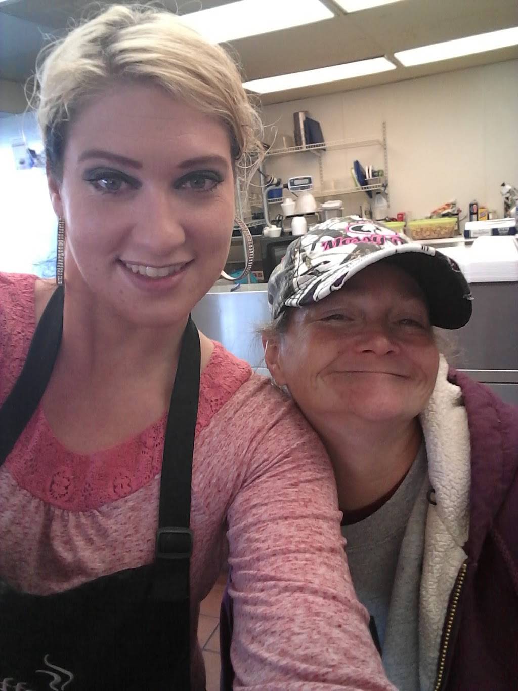 Midtown Food & Beverage Inc | restaurant | 860 N Mitchell St, Cadillac, MI 49601, USA | 2317750910 OR +1 231-775-0910